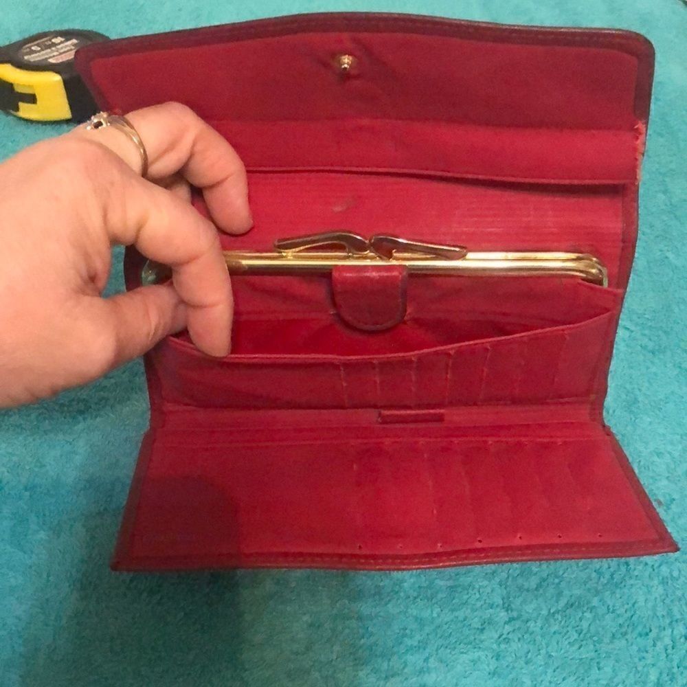 Vintage Buxton Wallet - Picture 5 of 8